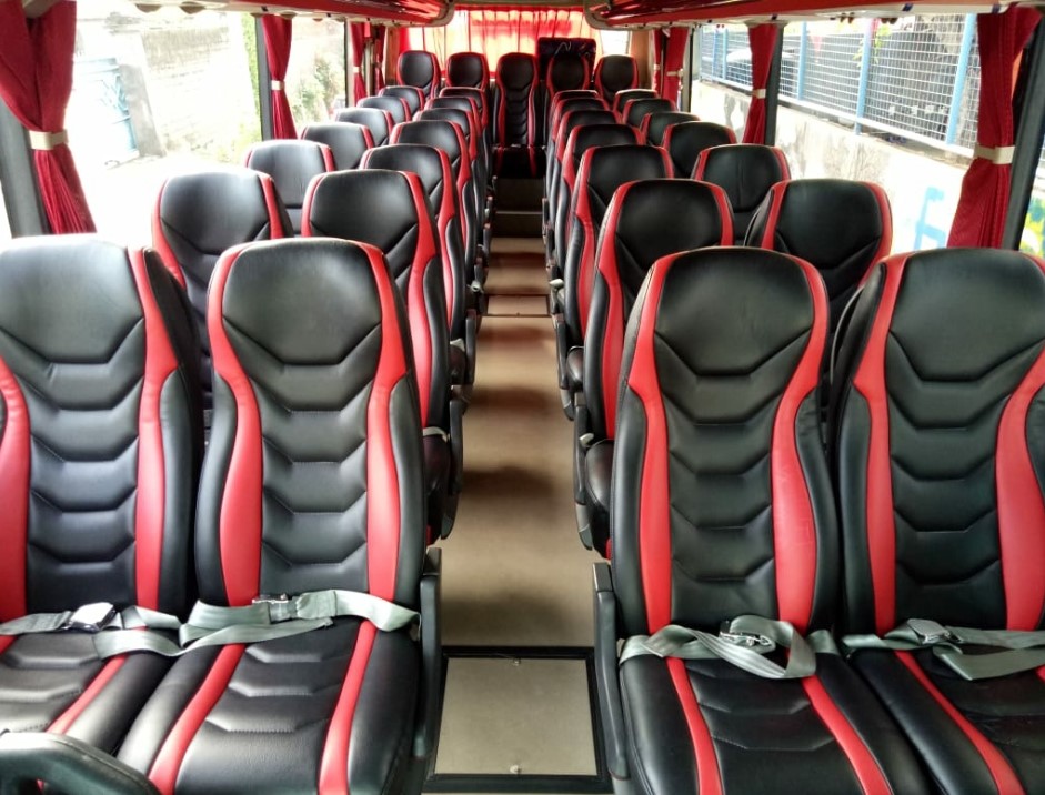 Interior bus 35 seats